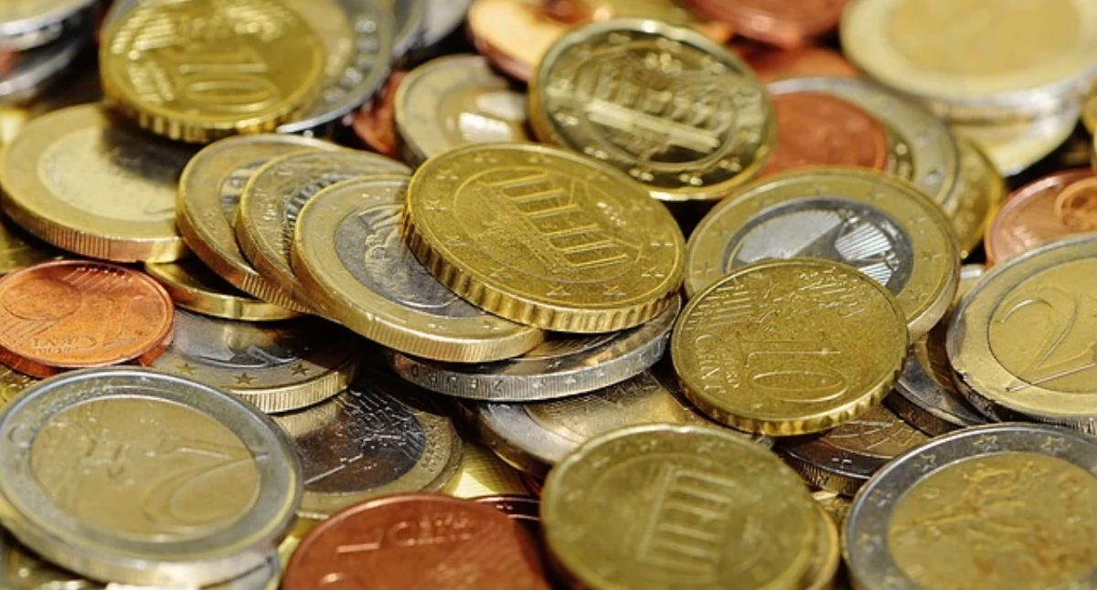 Konfederacja: rekordowo niskie poparcie dla waluty euro!