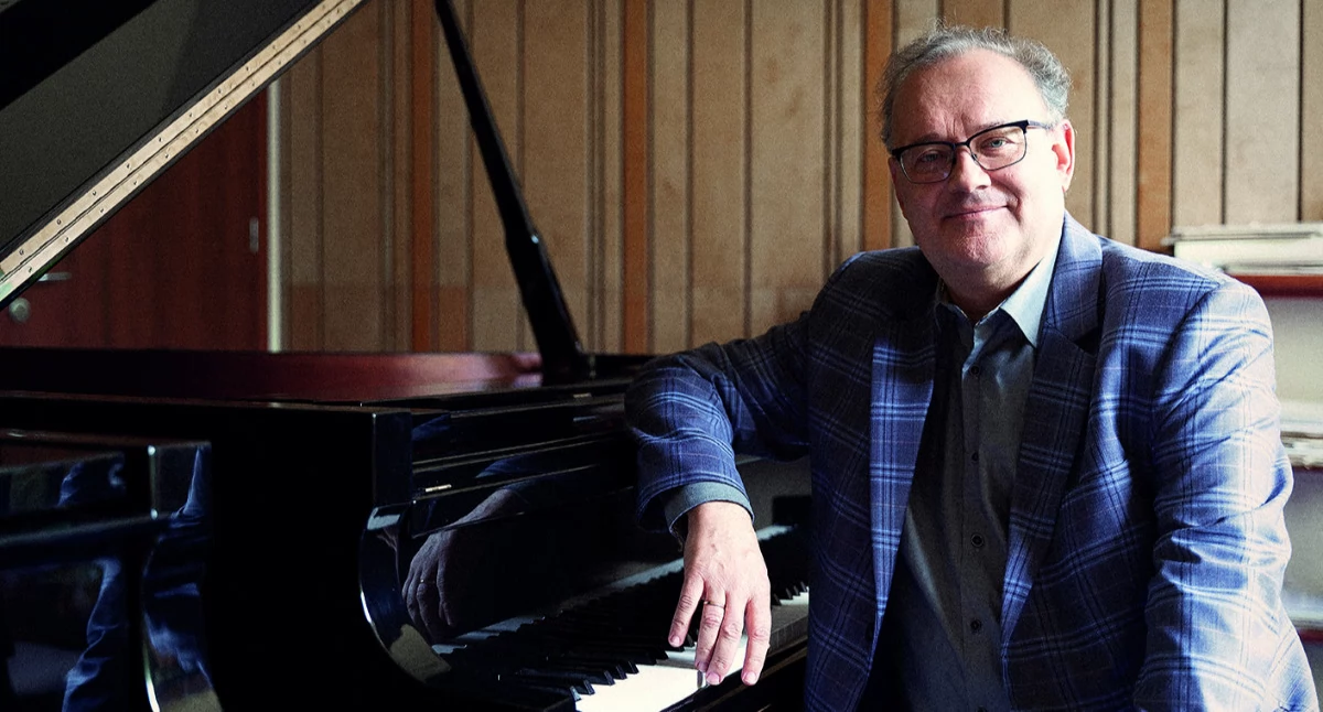 Artur Jaroń solistą „Wieczoru Francuskiego” w Filharmonii Kaliskiej