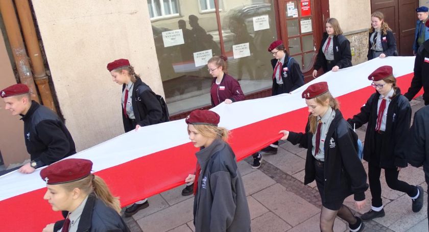 Kaliszanie uczcili Dzień Flagi Rzeczypospolitej Polskiej