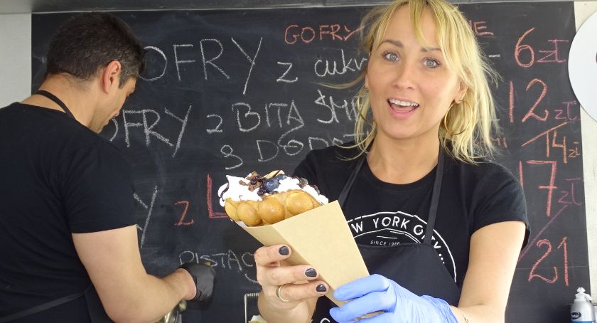 Foodtrucki w Kaliszu, czyli wyżerka koło ratusza