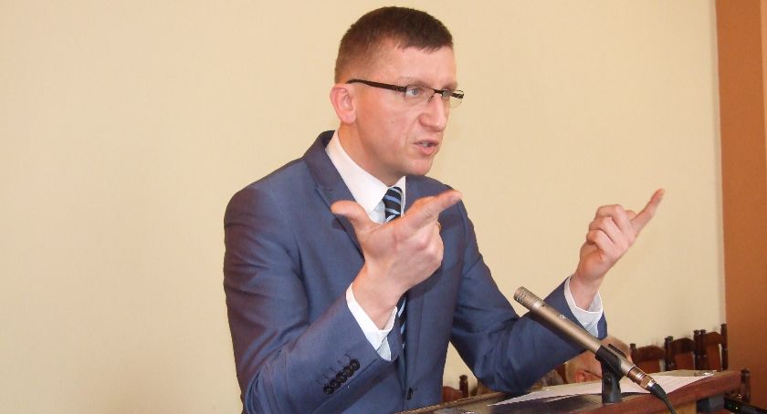 Nauczyciele chcą więcej rat