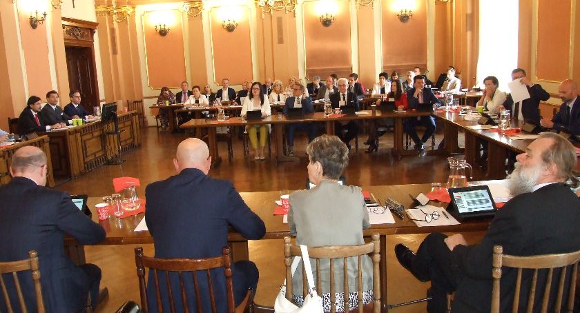 Radni wzięli kredyt, żeby spłacić kredyt