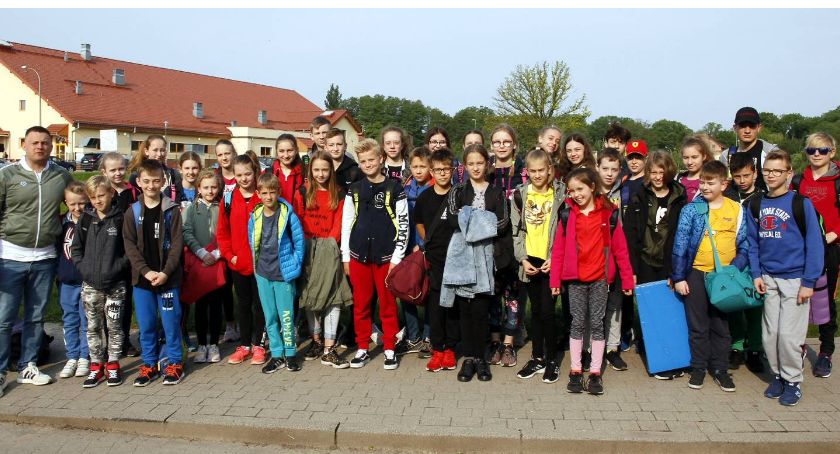 Pływacy KKS Kalisz z sukcesami w Dolinie Baryczy