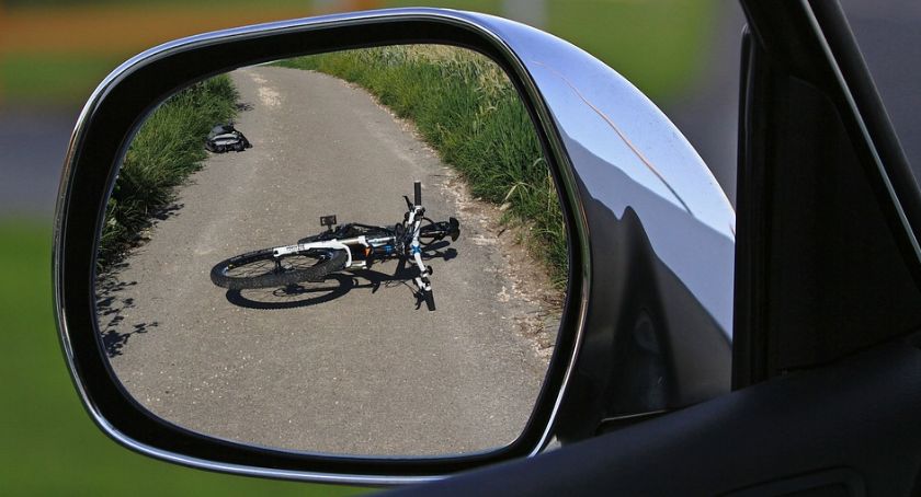Rowerzystka pod kołami