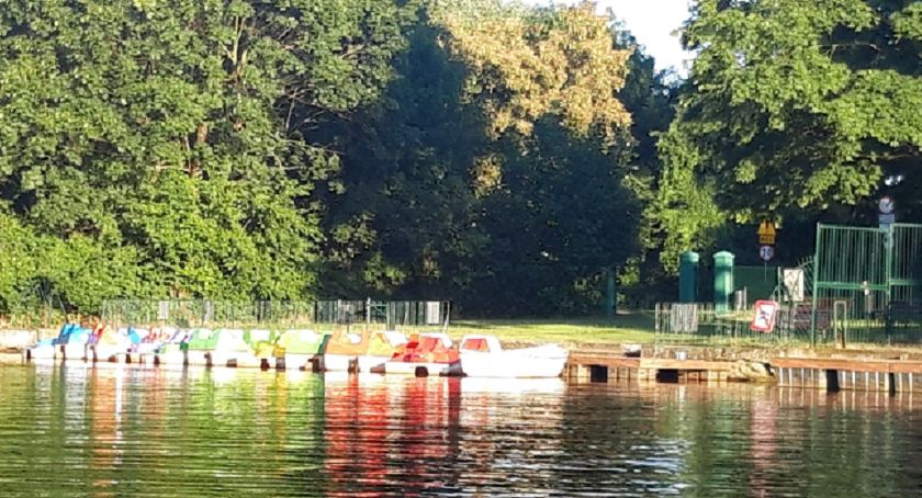 Kaliska przystań rowerów wodnych – upał wystraszył amatorów pływania 