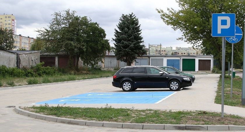 Więcej miejsc do parkowania na Widoku
