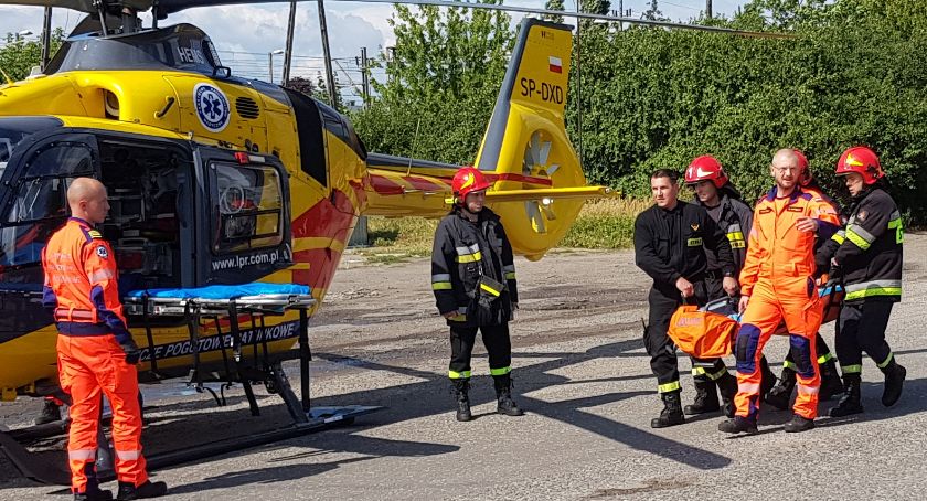 Helikopter Lotniczego Pogotowia Ratunkowego lądował obok dworca PKP. Film