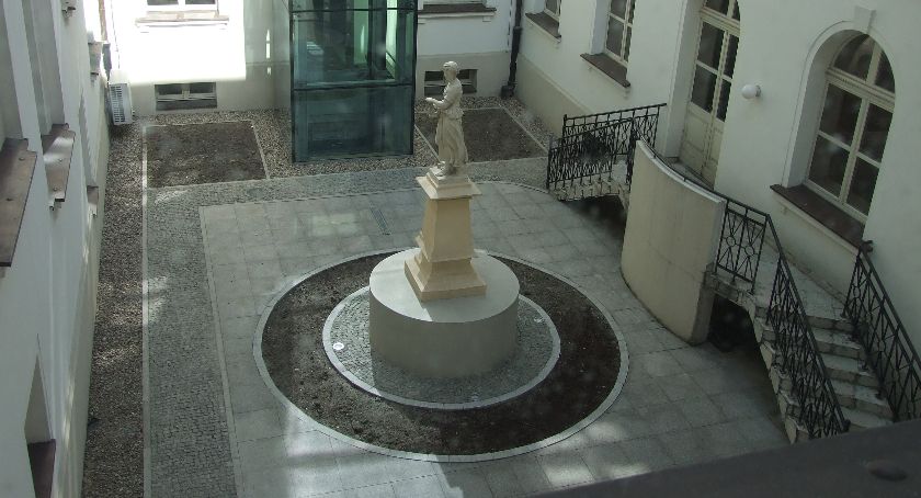Jak wykorzystać ratuszowe patio