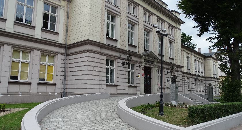 We wtorek w kaliskich szkołach średnich zawisną listy kandydatów zakwalifikowanych  i niezakwalifikowanych 