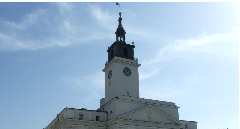 Przedłużają się prace w ratuszowej wieży