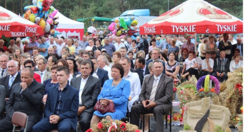Gmina Godziesze zaprasza. Od dzisiaj w gminach naszego powiatu  ropoczynają się huczne dożynki 