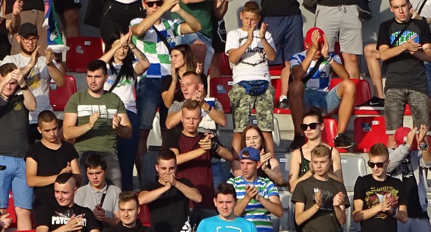 Czwarte zwycięstwo w tym sezonie odniósł KKS Kalisz i pozostaje czołową drużyną grupy 2 III ligi - ZDJĘCIA
