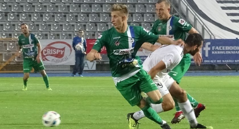 Mieszko pokonany w Kaliszu. KKS nie zwalnia tempa w rozgrywkach III ligi - ZDJĘCIA