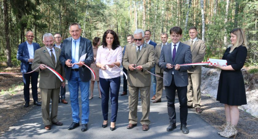 Przebudowali drogę z Brzezin do Sobiesęk