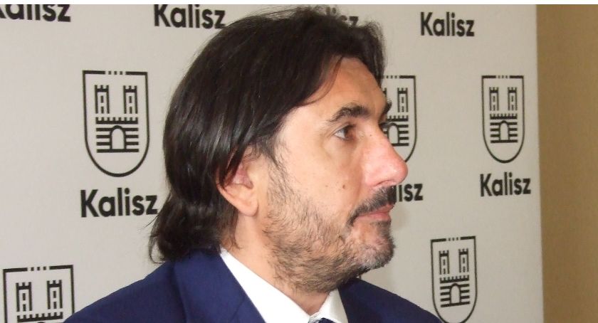 Prezydent chce zmiany metody obliczania opłat za śmieci