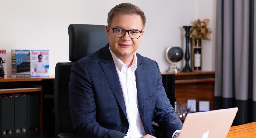 Porady prawne. Jak odbyć karę  w systemie dozoru  elektronicznego?