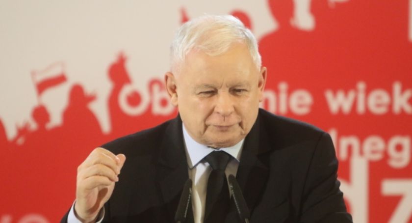 Jarosław Kaczyński na przedwyborczej konwencji w Kaliszu