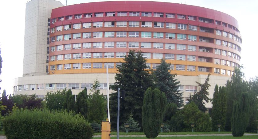 Sytuacja w kaliskim szpitalu zaostrza się. Fizjoterapeuci i diagności kontra dyrekcja
