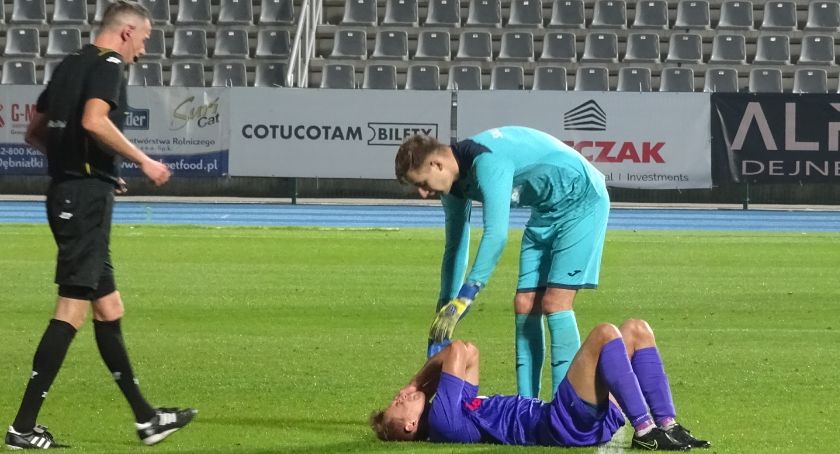 Piękne gole i ważne zwycięstwo. KKS Kalisz wiceliderem grupy 2 III ligi - VIDEO, ZDJĘCIA, WYNIKI