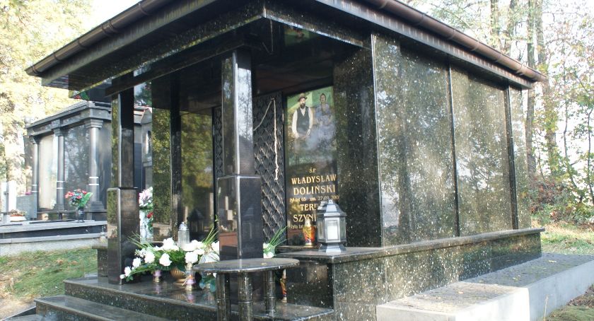  We Wszystkich Świętych nie tylko odwiedzamy groby najbliższych ale także… 