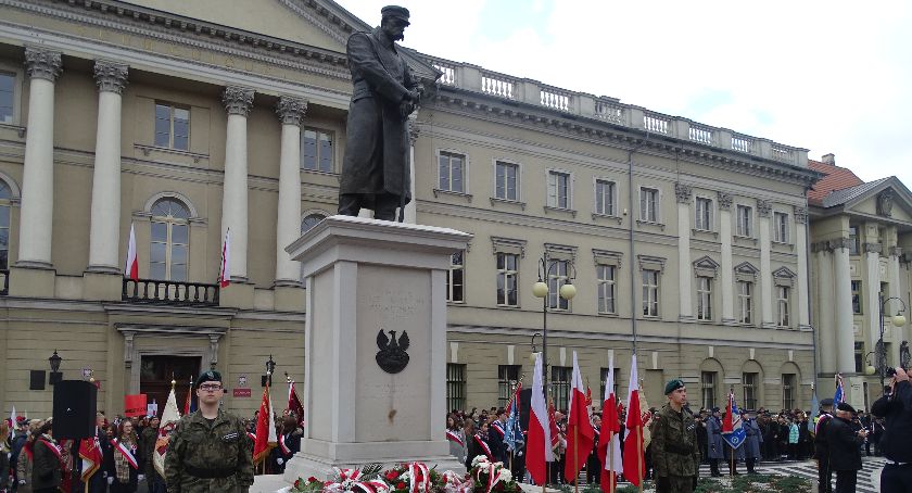 Kalisz - obchody 101. rocznicy odzyskania przez Polskę niepodległości 