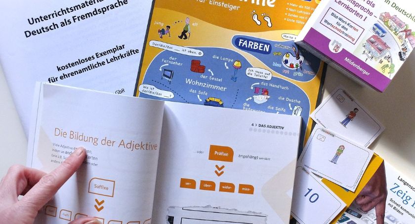 Ponad 2,5 mln Polaków przebywa na emigracji. Przeniesienie ze sobą mienia, zmiana pracy często wymaga także tłumaczenia dokumentów.