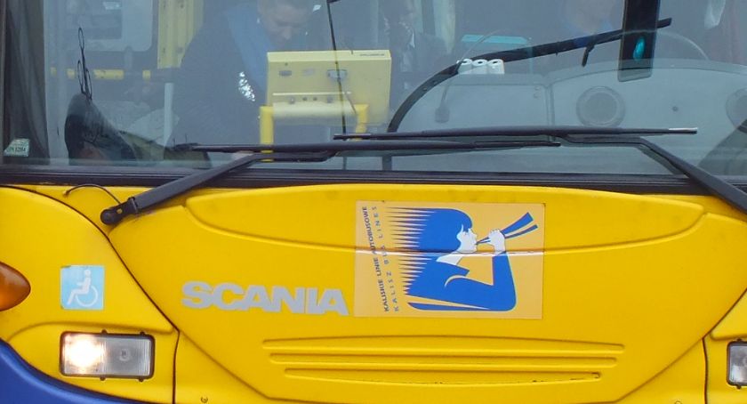 Kierowca wyrzucił pasażera bo... nie miał drobnych