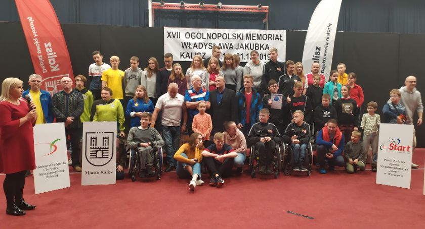 Pływacy uczcili pamięć trenera. Wyniki XVII Ogólnopolskiego Memoriału Władysława Jakubka