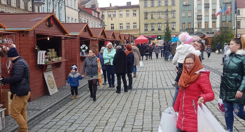 Jarmark bożonarodzeniowy w Ostrowie