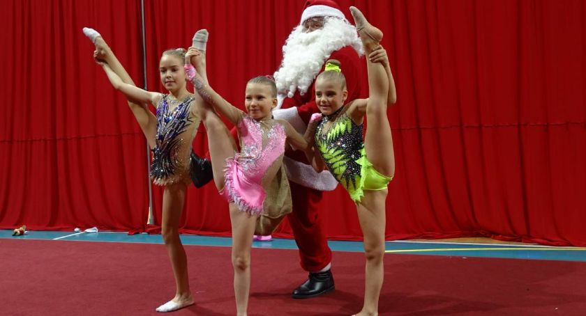 Sukcesy organizacyjne i sportowe. Kaliskie gimnastyczki często gościły na podium zawodów „Christmas Talents” - VIDEO, WYNIKI