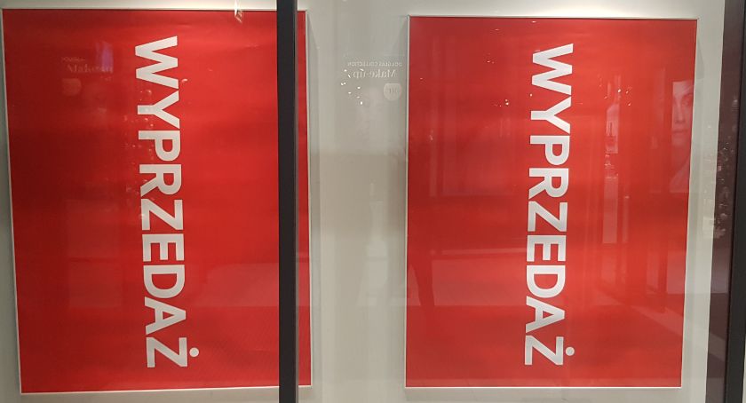 Ruszyły wyprzedaże - ostrzegamy