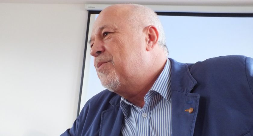 Budynek przy Wale Piastowskim 3 bez ogrzewania. OSRiR ratuje sytuację 