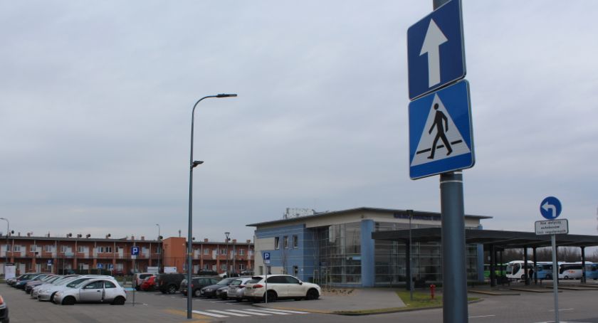 Zmienić oznakowanie przy Galerii Amber