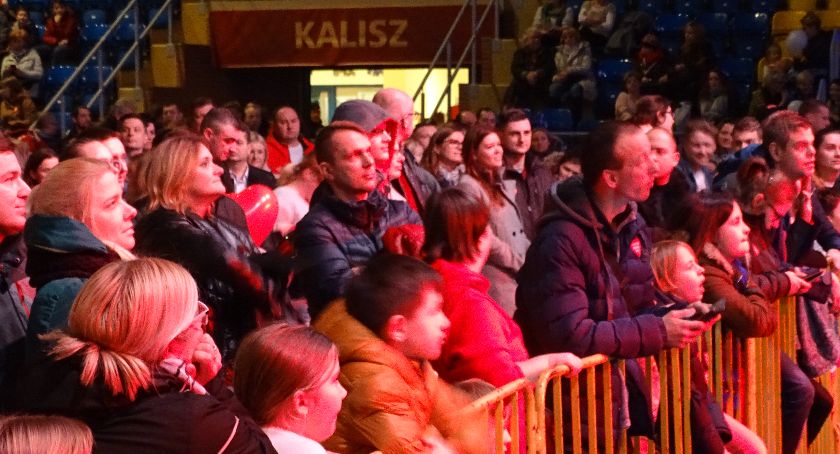 Finał WOŚP w Kaliszu. Kilkuset wolontariuszy na ulicach, występy koncerty i licytacje  - ZDJĘCIA