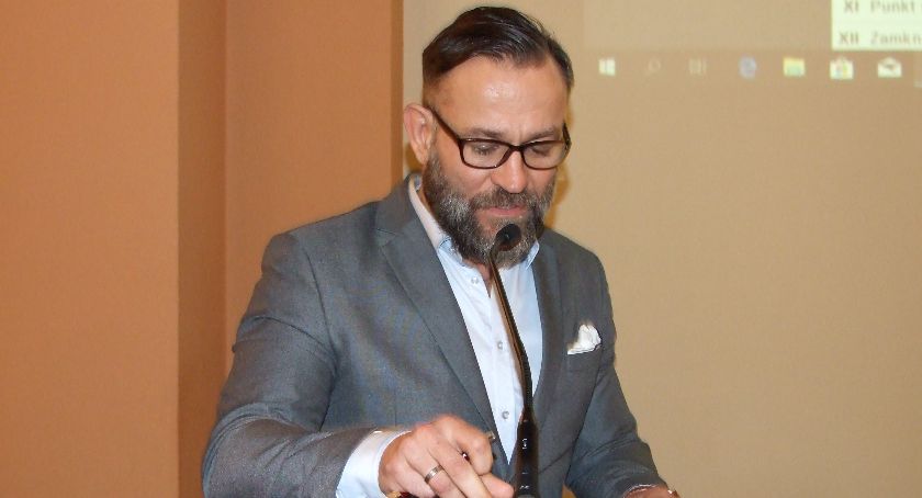 Radny drąży temat nielegalnego spalania śmieci