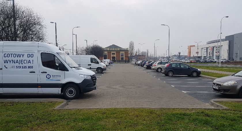 Węzeł przesiadkowy koło dworca zawiązany jest na supeł