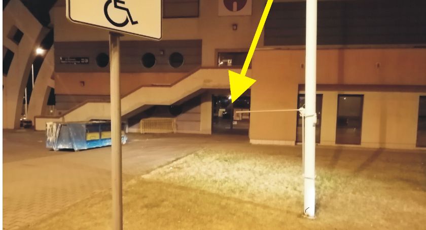 Uwaga! Śmiertelnie niebezpieczna pułapka przy hali Arena