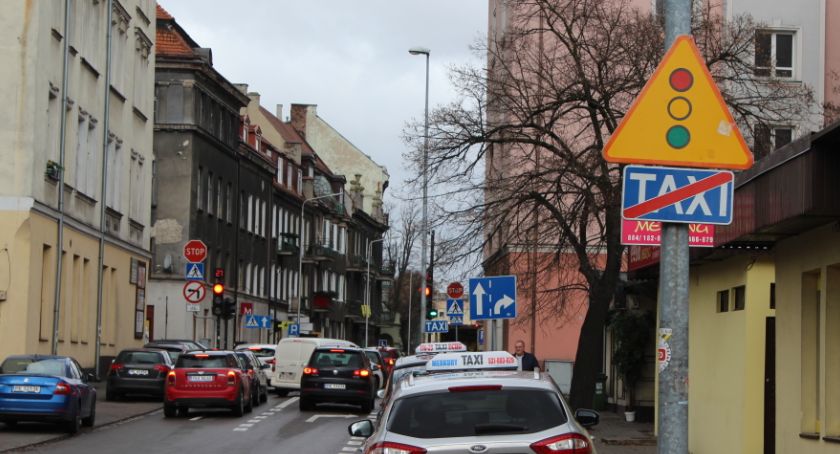 Miasto na wojnie z taksówkarzami?