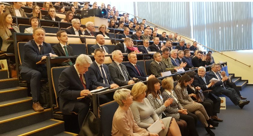 Kaliska konferencja o zarządzaniu i dowodzeniu