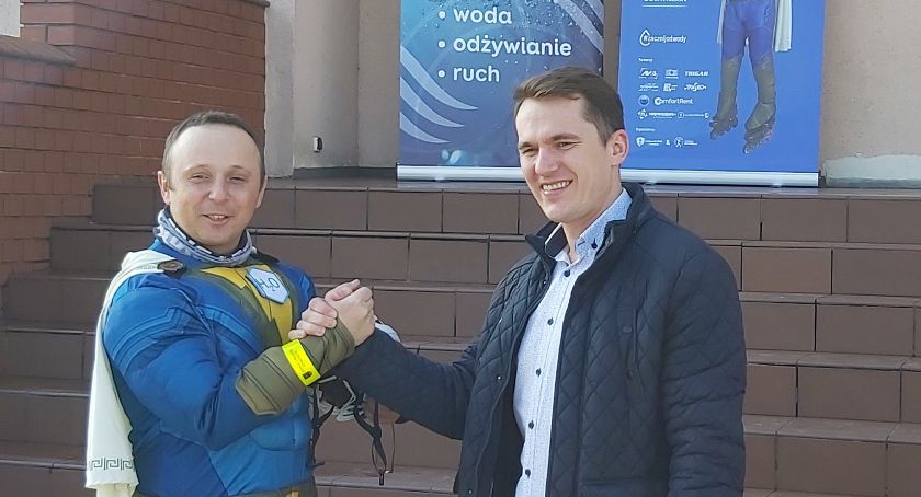 Po rekord Ginnessa na rolkach przez Stawiszyn