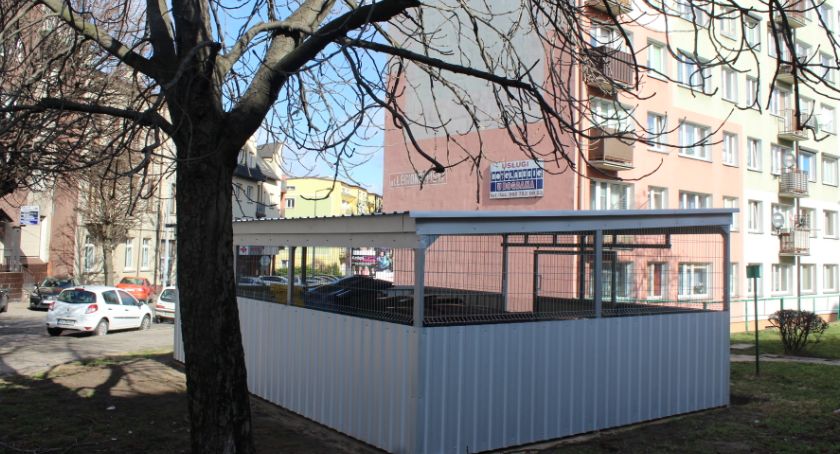 Co robi blaszany „koszmar” przy ul. Legionów?