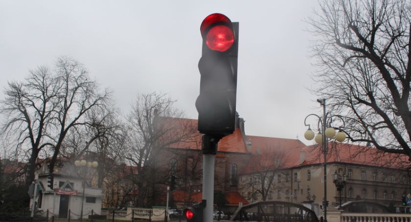 Wyłączyć sygnalizację na skrzyżowaniach