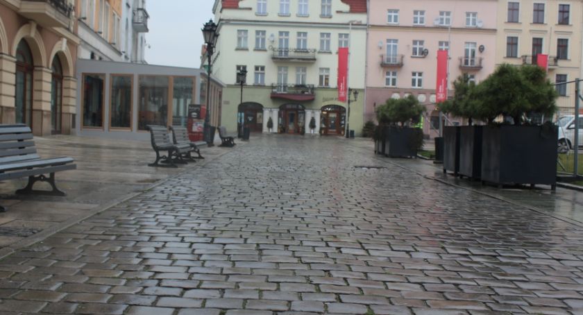 Wymarłe  miasto. Ulice Kalisza, 20 marca (piątek), godzina 12.00