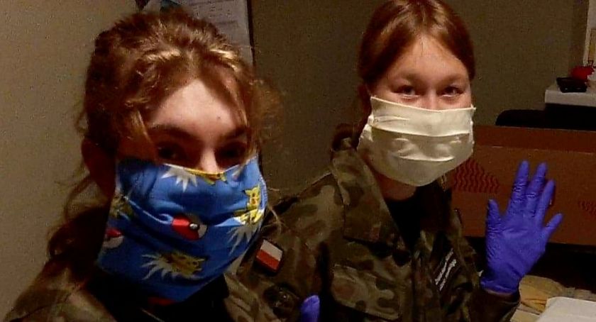 Kaliscy Strzelcy szyją maseczki i pomagają seniorom