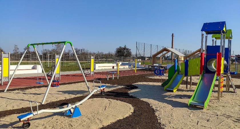 Nowy plac zabaw w Sulisławicach