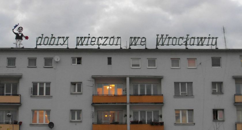 Neon za 70 tys. zł powstanie przy Moście Bernardyńskim