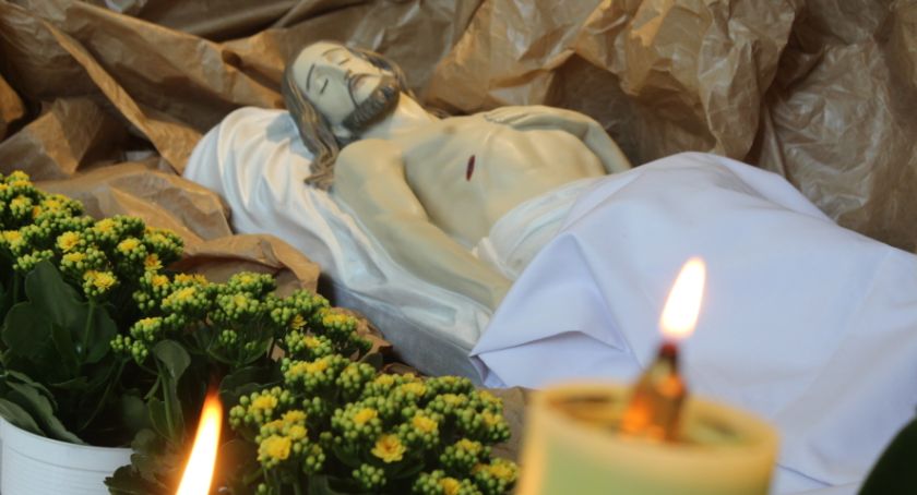 Groby Pańskie w kaliskich kościołach
