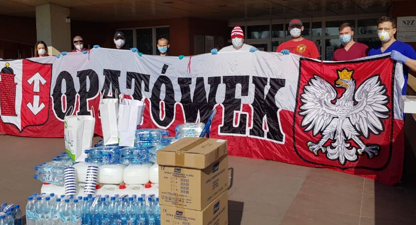 Kibice Widzewa Łódź z Opatówka wspomogli kaliski szpital
