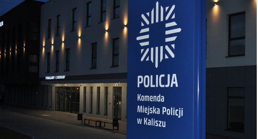 Jechał z promilami, uderzył w bariery