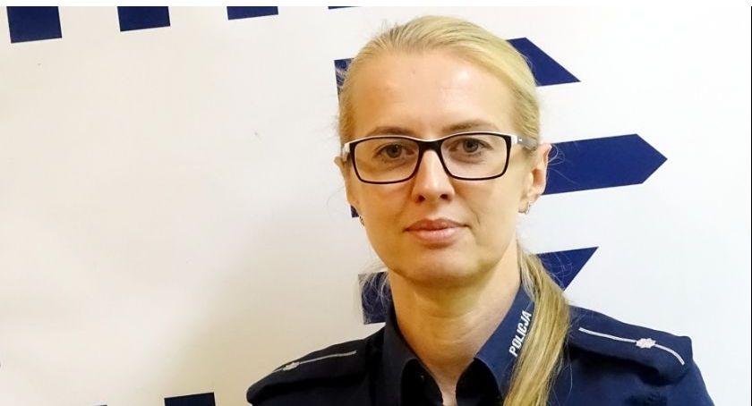 Kolizja zakończona w rowie